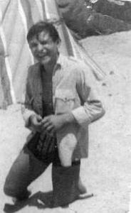 ORAN JEAN CLAUDE MARTINEZ SUR UNE PLAGE